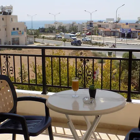 Kyriakos Court Guest house